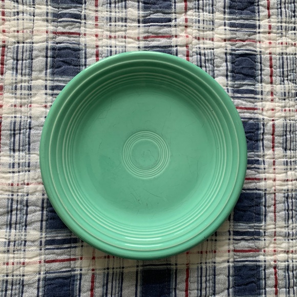 One (1) Fiesta Sea Mist Green Salad Plate by Homer Laughlin Fiestaware - Picture 1 of 3